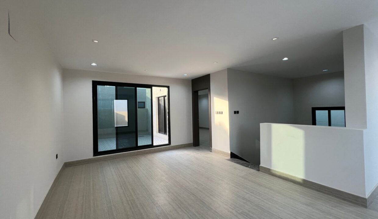 فلل مودرن دوبلكس للبيع في الفاخرية – واحة الشرقية تصميم عصري ومساحات ذكية3